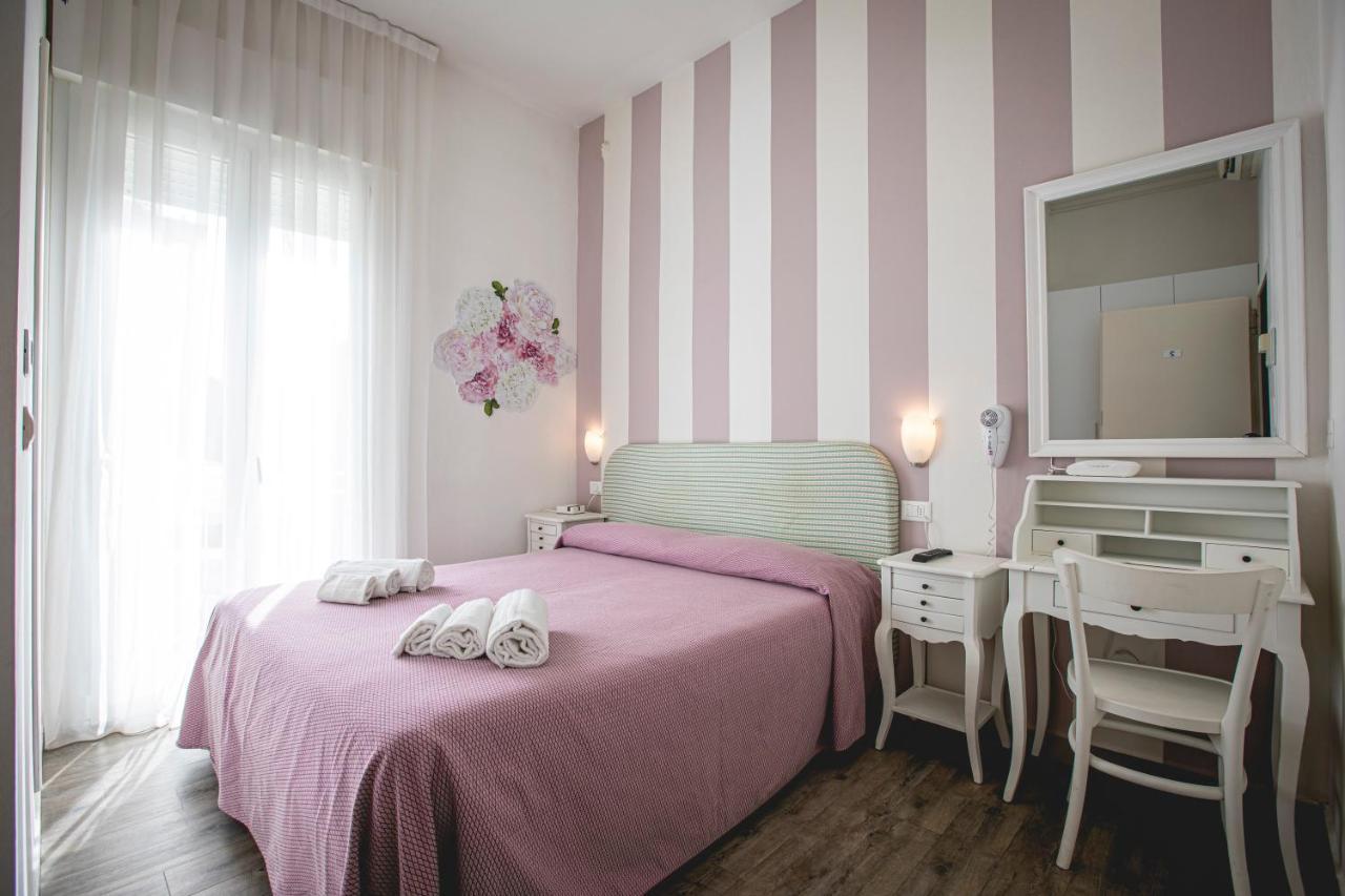 קרביה Hotel Ronchi מראה חיצוני תמונה