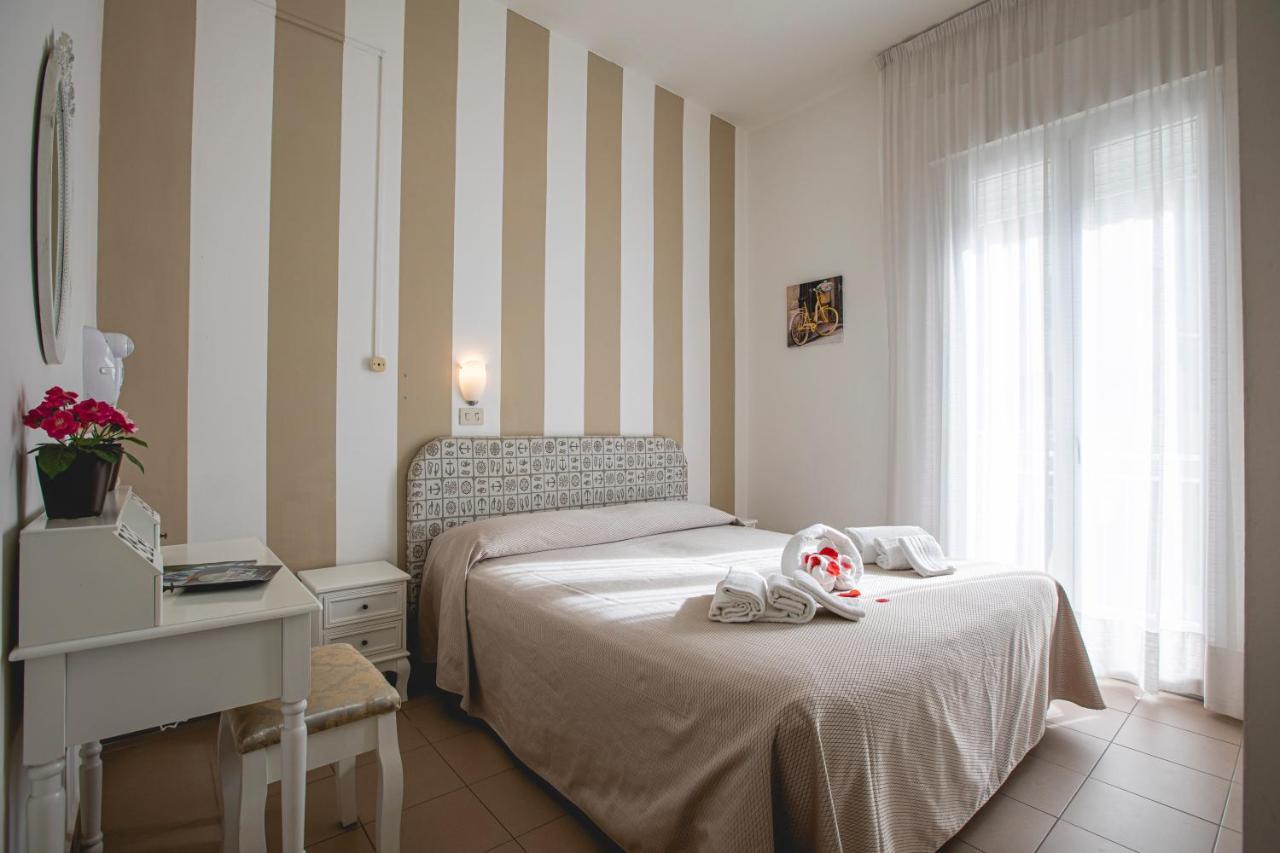 קרביה Hotel Ronchi מראה חיצוני תמונה