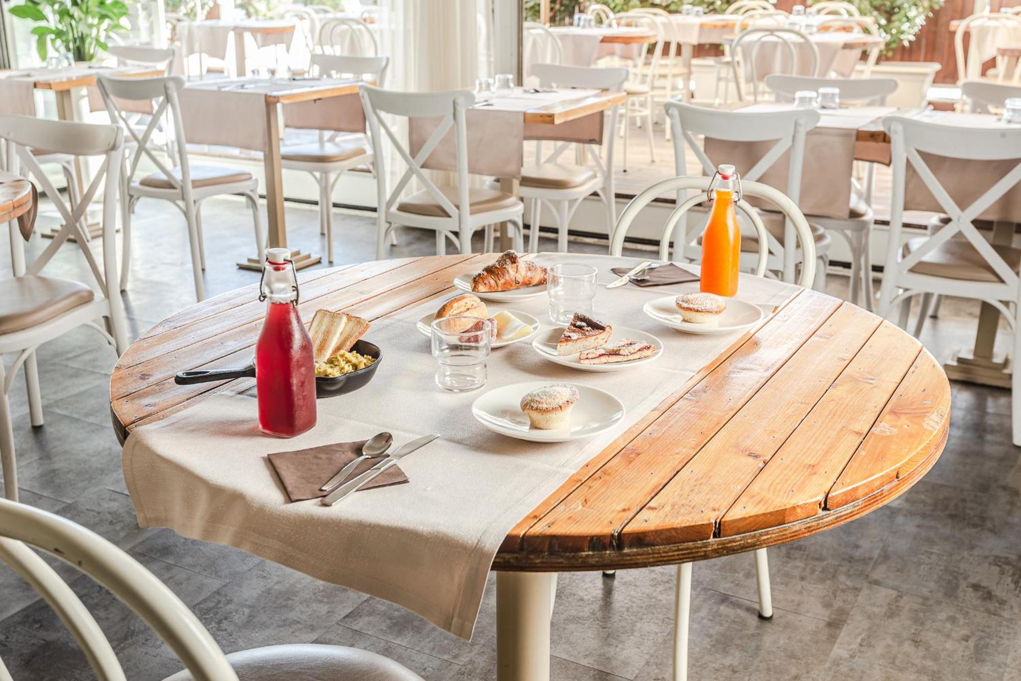 קרביה Hotel Ronchi מראה חיצוני תמונה