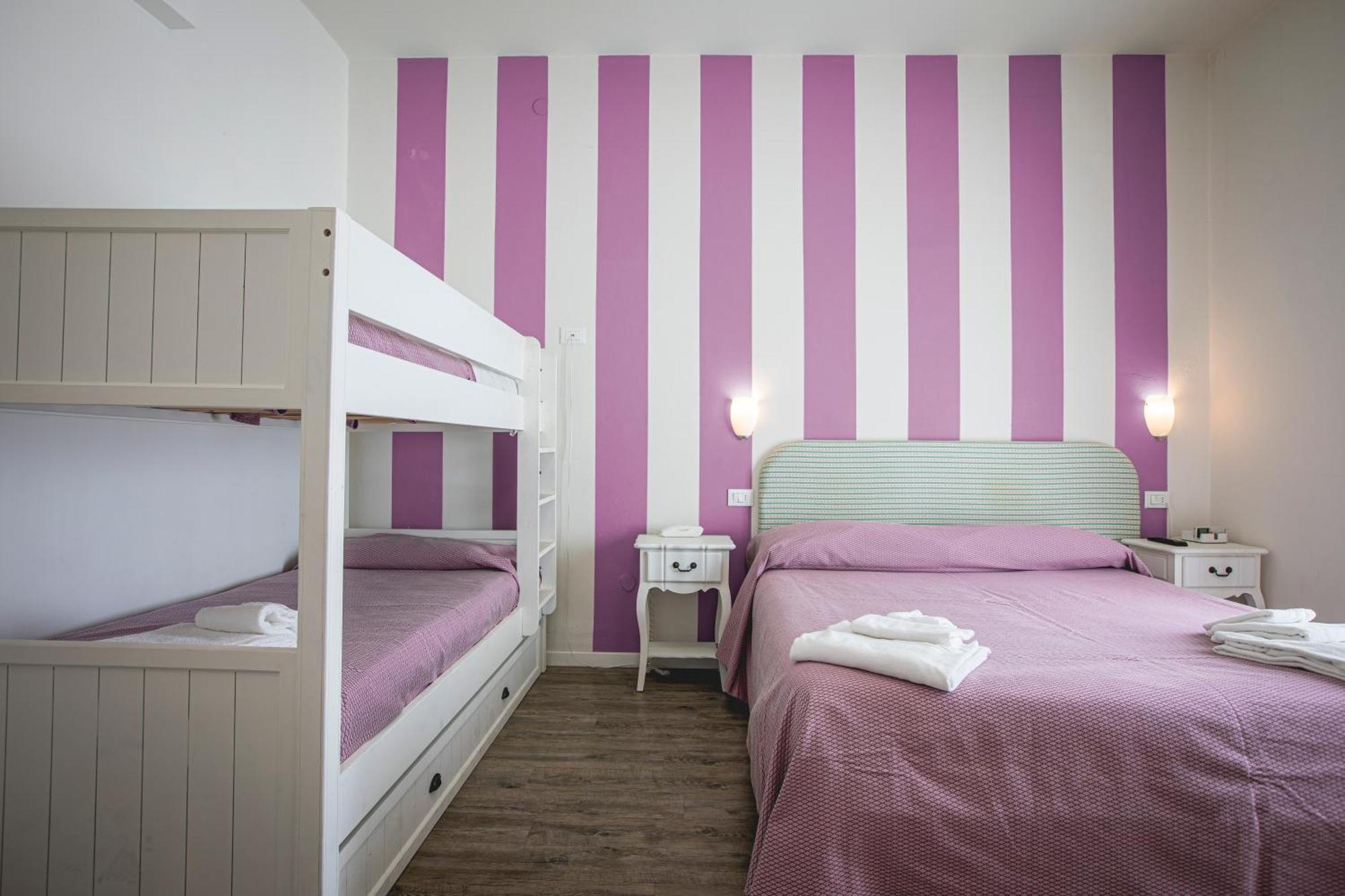 קרביה Hotel Ronchi מראה חיצוני תמונה