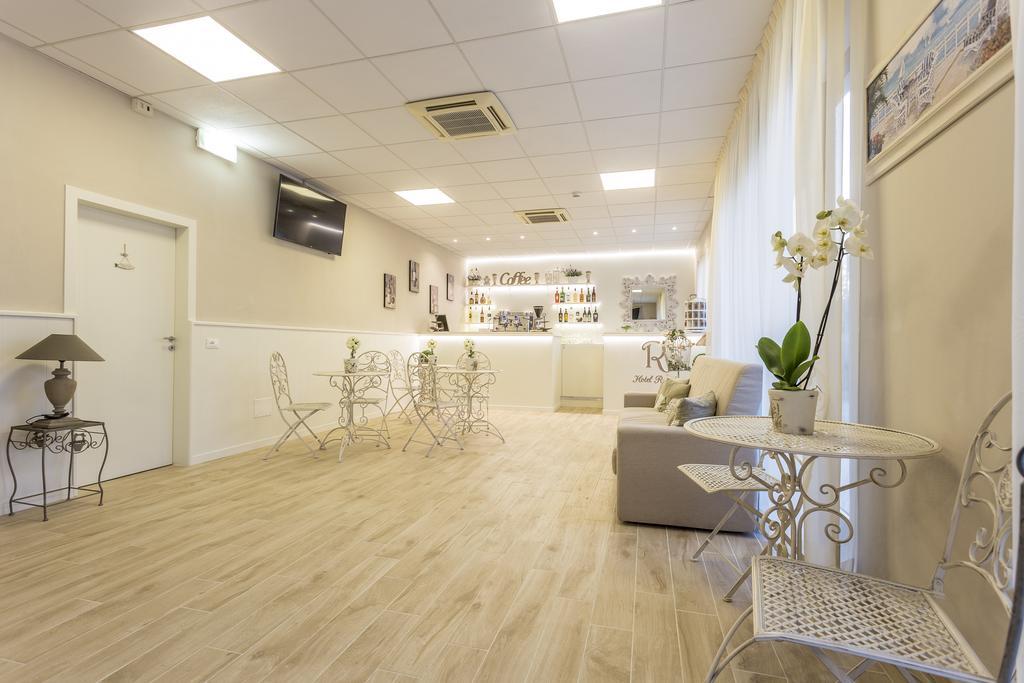 קרביה Hotel Ronchi מראה חיצוני תמונה
