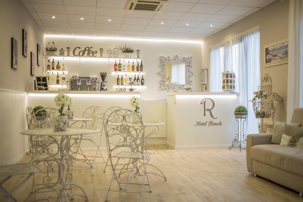 קרביה Hotel Ronchi מראה חיצוני תמונה
